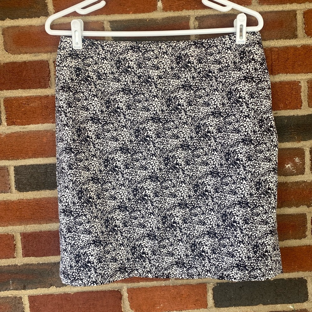 Anne Klein black and white skirt